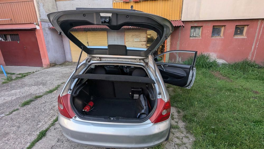 Honda Civic 2001 хечбек 3 врати 1.6 бензин