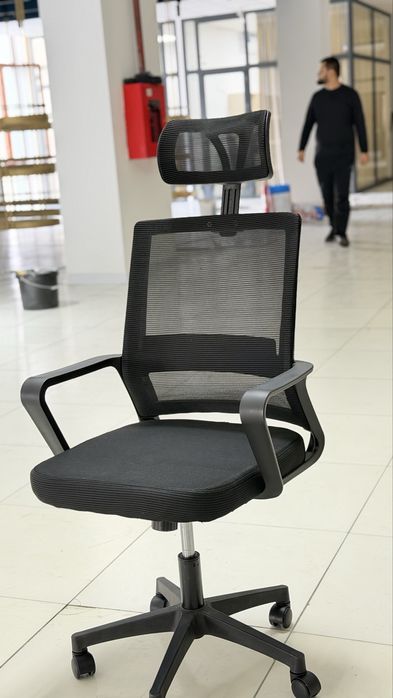 Ofis uchun kreslo