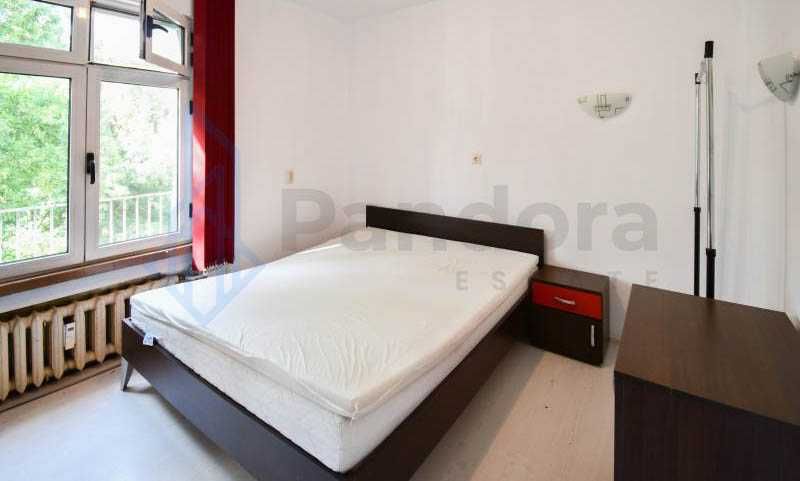 Дава се под наем Тристаен апартамент в София, Хиподрума - 100 кв.м за 550 € - Снимка #3