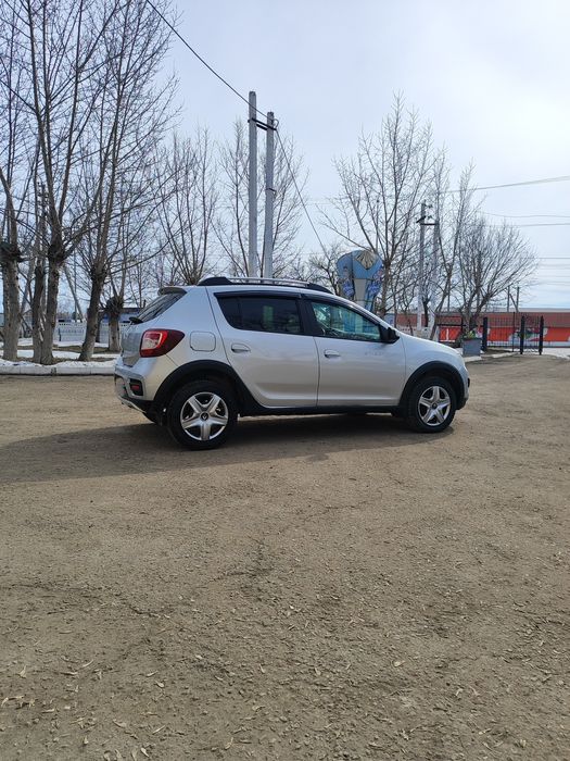 Рено Сандеро Степвей 2015