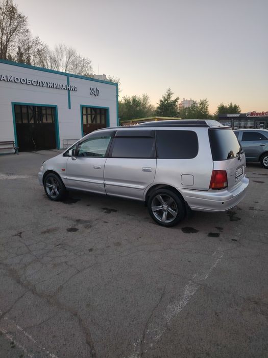 Продам Honda Odyssey