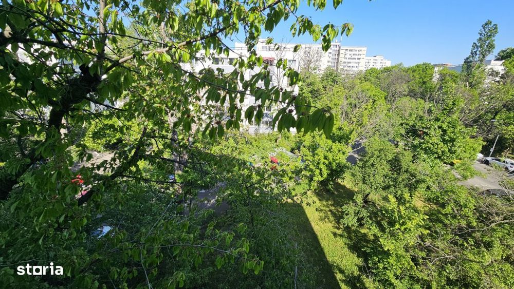 Titan, parcul IOR, Bloc H, decomandat, centrala, nemobilat, vedere la — fotografia 1