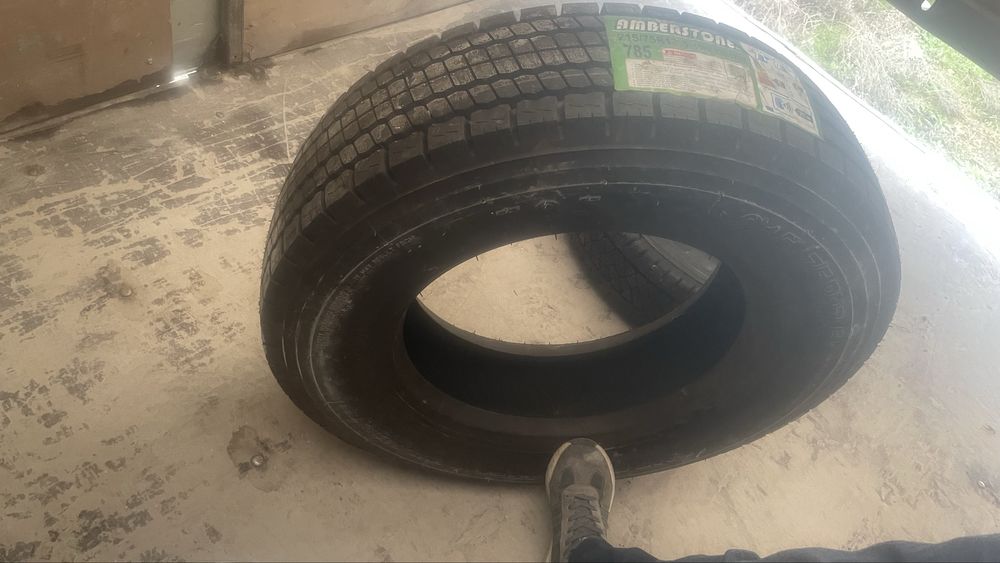 Шины грузовые 215/75R17.5