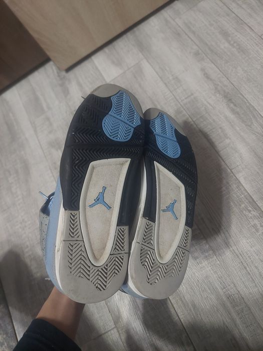 Jordan 4 universiti blue