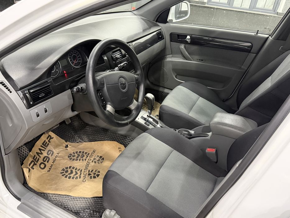 Gentra 2020 3pazitsiya oq kraska toza 54500 benzin