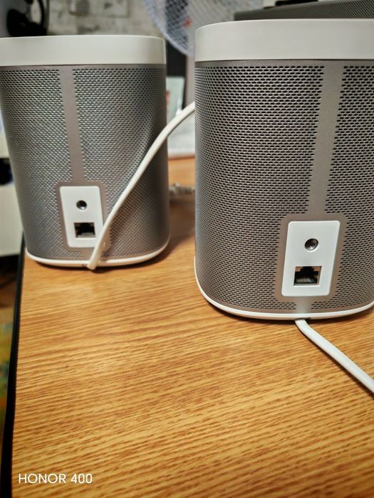 Vând 2  Sonos Play1 și 2 Boxe Play 5