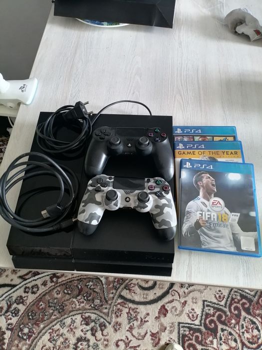 Продаётся плейстейшен 4