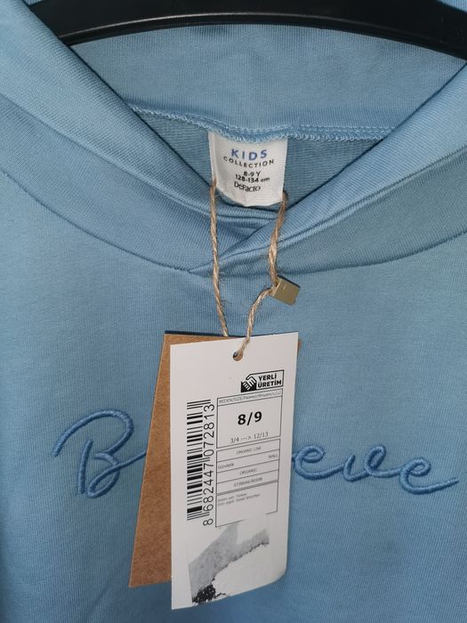 Нова блуза размер 8-9 години