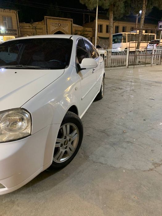 Shevralet Lacetti 2011