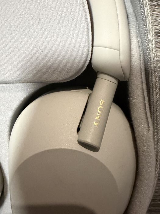 Безжични слушалки Sony WH-1000XM5