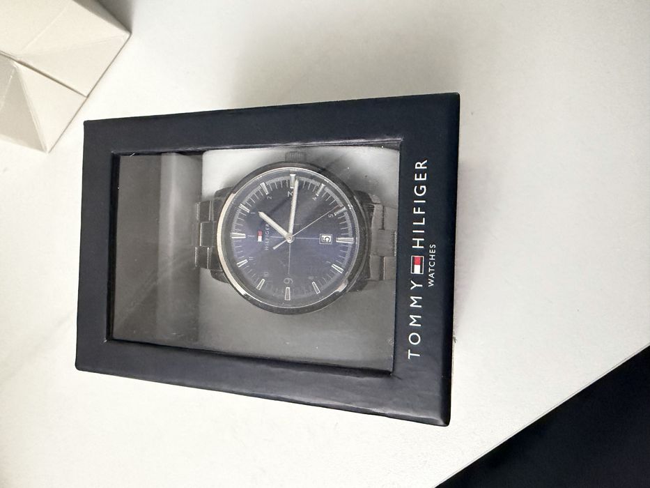 мужские часы от томми