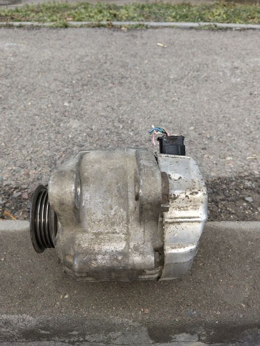 Продам Генератор.