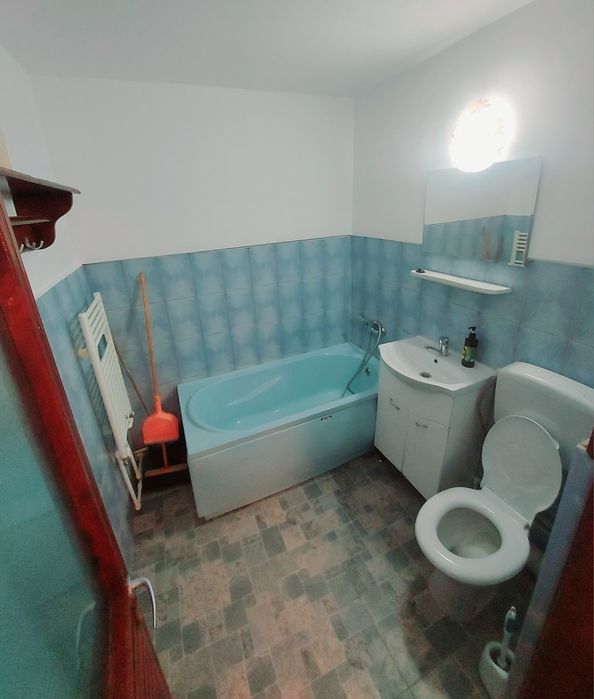 Inchiriez apartament 3 camere Crucea Garii