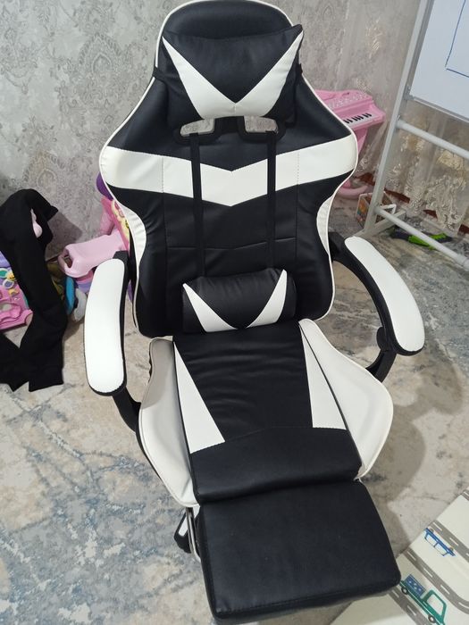 Продам игровое кресло