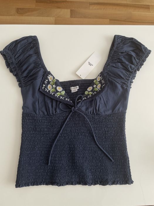 Топ от Urban Outfitters