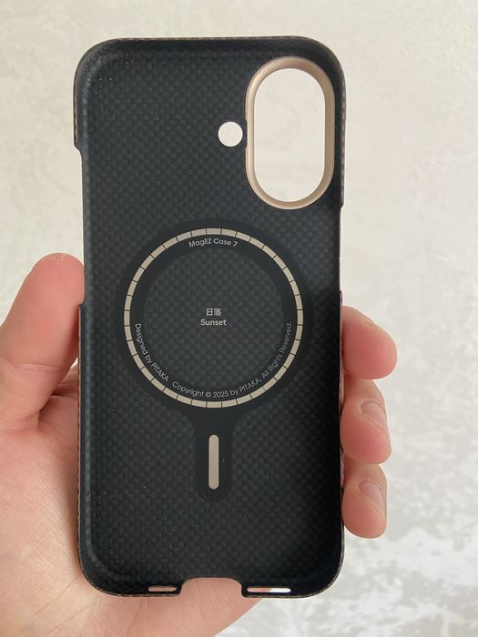 Чехол Pitaka iPhone 17