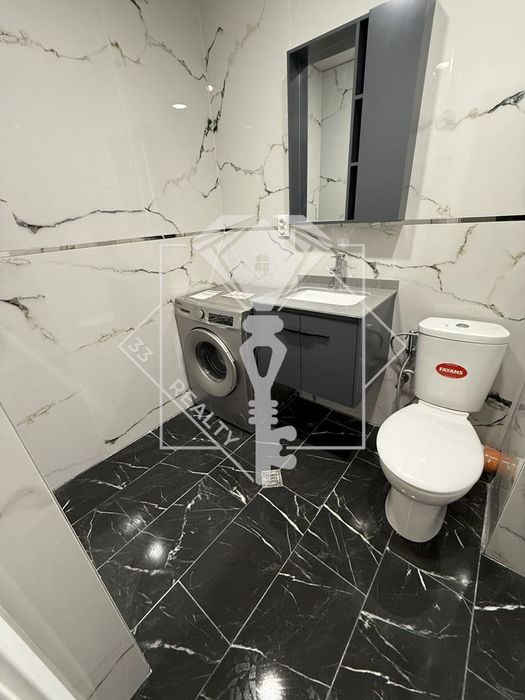 Продава се Тристаен апартамент в Пловдив, Съдийски - 118 кв.м за 1695 €/кв.м - Снимка #8