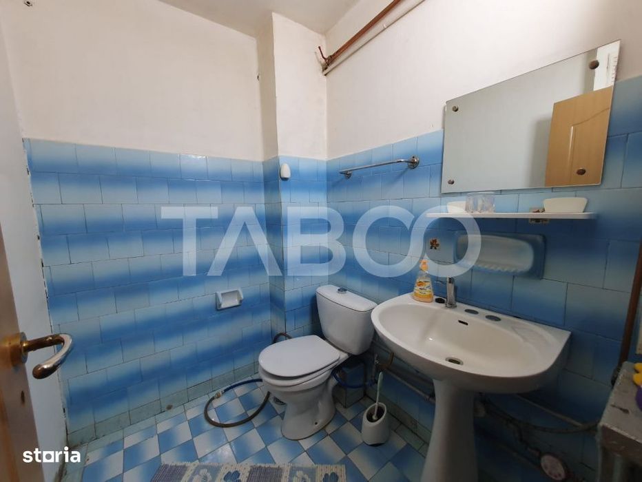 Apartament 3 camere decomandat 80 mp + 2 balcoane zona Teiului