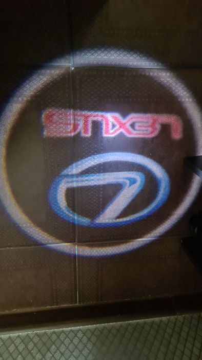 Подсветки для авто с логотипом...