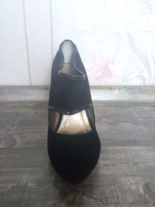 Туфли женские на каблуке + платформа.