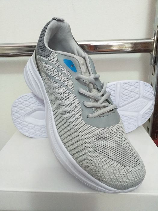 Adidași bărbați cu talpă ușoară