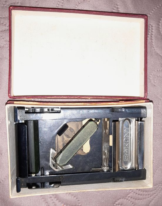 Aparat vechi ascutit lame BAKONY