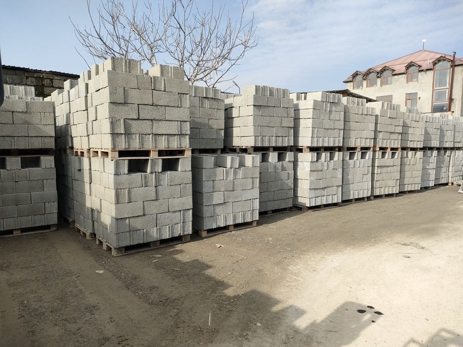 Пескоблоки стеновые и заборные