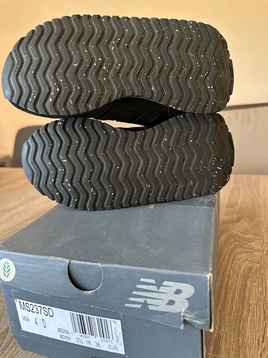 Маратонки New Balance 237 размер 36