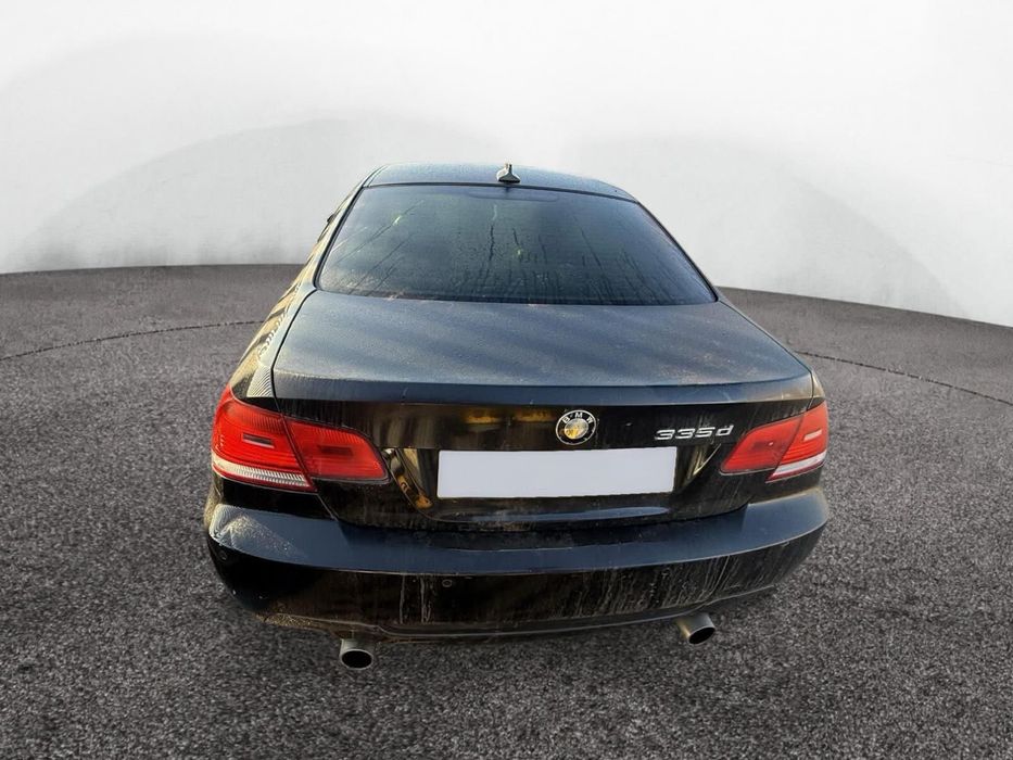 Dezmembrez BMW 335d E92 Bi-turbo 286cp,M Pack,Navi,Hi-Fi,Keyless,trapa