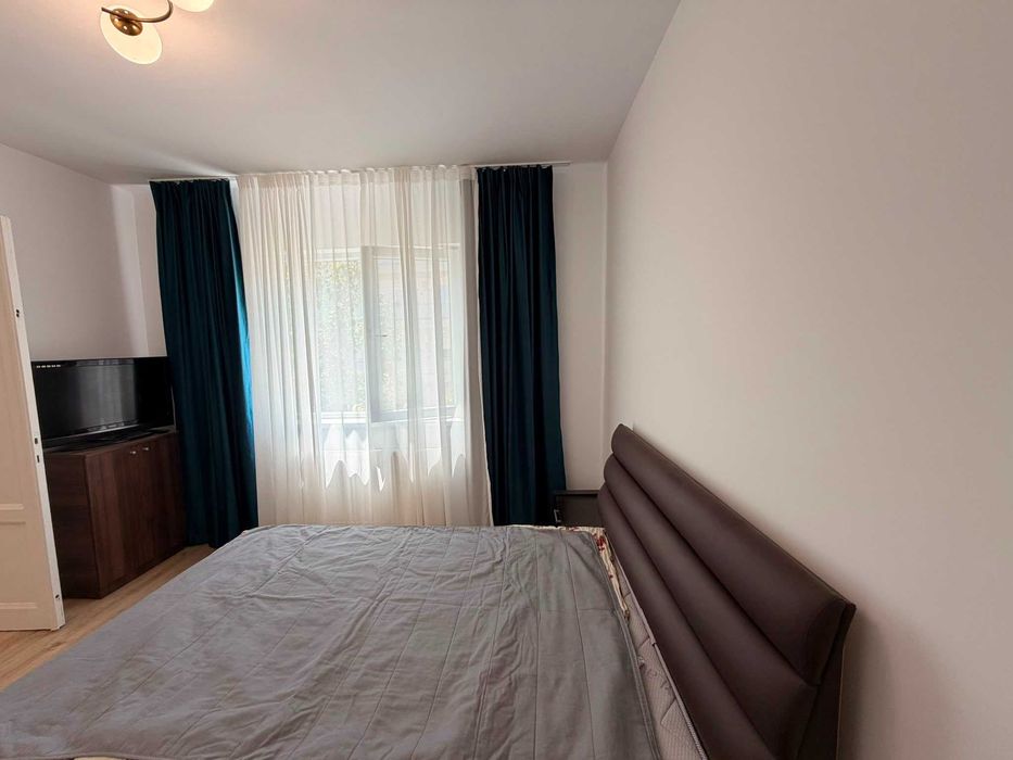 Proprietar inchiriez apartament Central - Banu Manta - 2 camere in vila