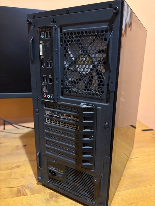 Игровой компьютер в идеальном состоянии