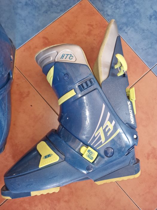 Горнолыжные ботинки