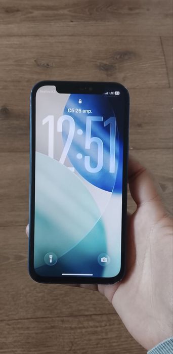 продам Iphone 12