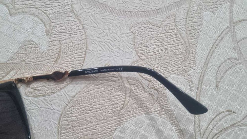 Продаются BVLGARI солнцезащитные очки женские, в отличном состоянии.