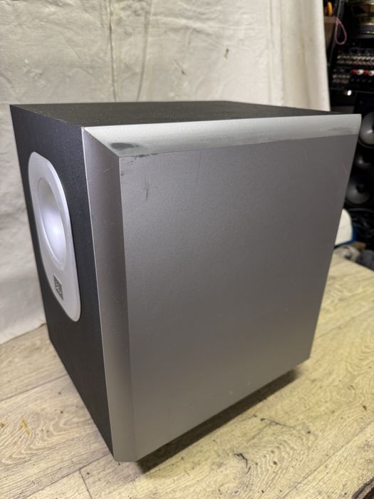 JBL SUB-140 8” bass