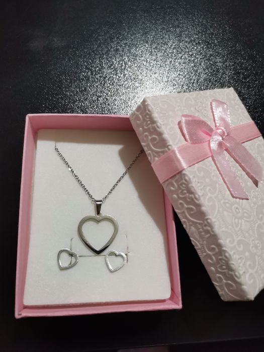 Дамски  Колиета с обеци