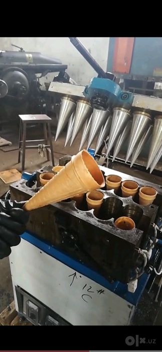 Морожна стакан чиқарадиган апарат