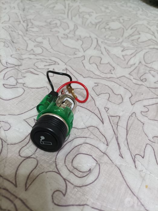 Прикуриватель с подсветкой.