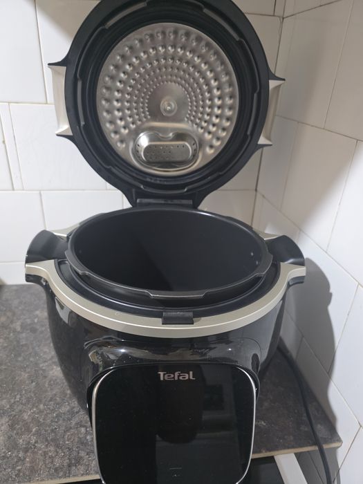 Мултикукър Tefal CY912831 Cook4Me