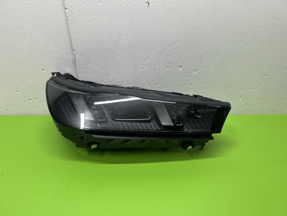 Far bmw ix i20 full led adaptiv shadow line dreapta 2020-2024