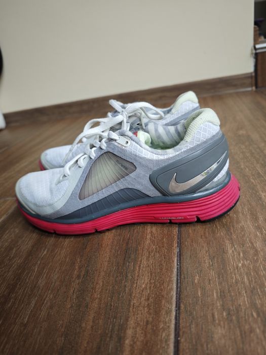 Маратонки Nike lunar eclipse flywire 38