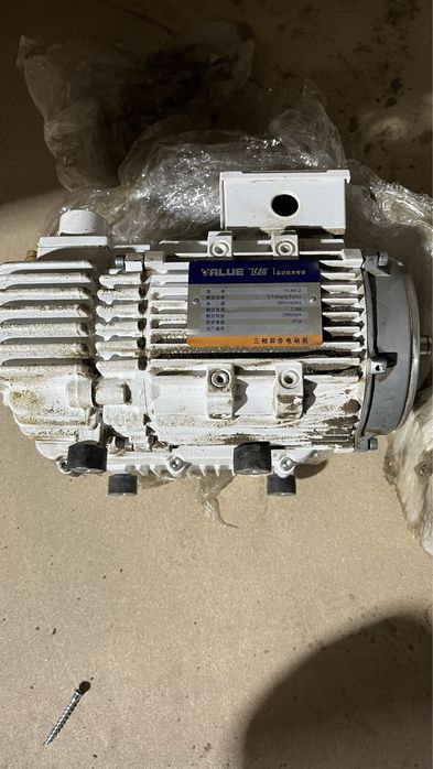 Продается вакуумный насос