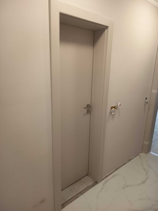 Монтаж на врати входни и интериорни,монтаж на ламинат.