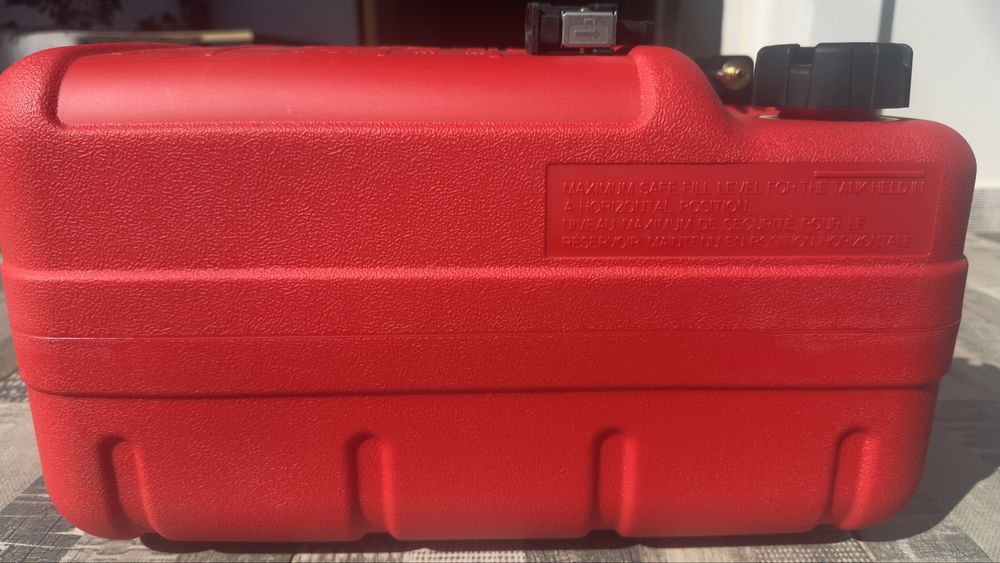 Резервоар за извънбордов двигател ямаха.