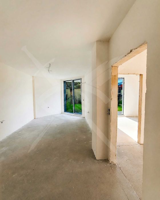 Продава се Двустаен апартамент в Бургас, Сарафово - 117 кв.м за 1359 €/кв.м - Снимка #2