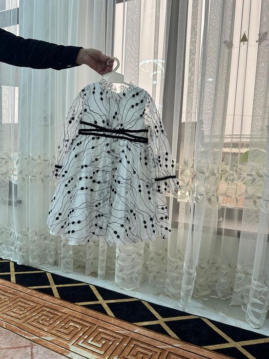 Нарядные платья  б/у