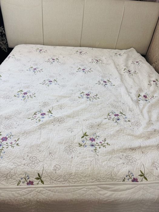 Продам спальный гарнитур б/у Турция