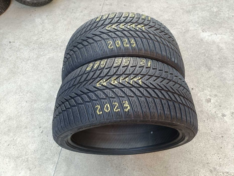 Doua anvelope de iarna 275 35 21 nokian snowproof 2 profil 8 mm