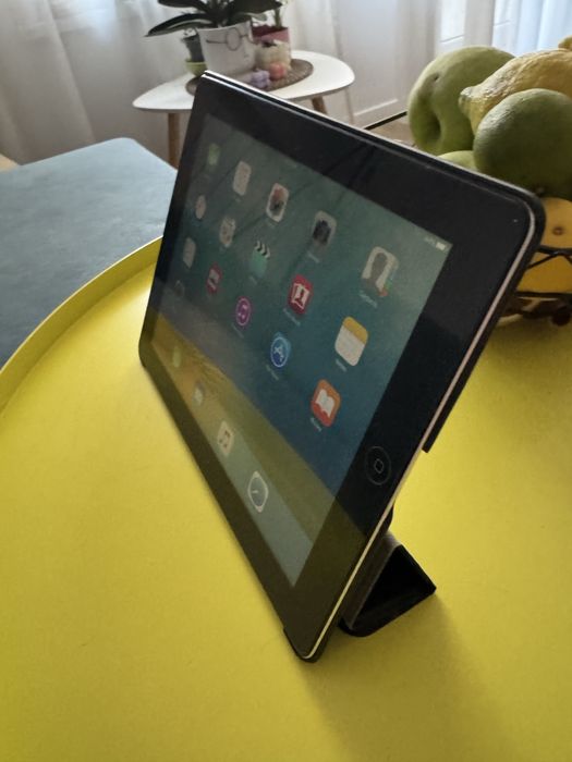 Apple Ipad 16GB  Таблет