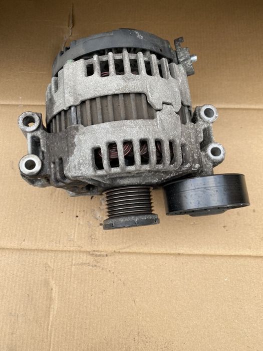 Alternator bmw e90 e91 e92 e87 e81 e82 e88 benzina cod 7550469